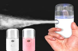 Fournitures de fête Mini Face Stream Beauty Spray Machine à eau portable Hydratant Nano Ionic Mist Visage Humidificateur Sauna Facial Por7751204
