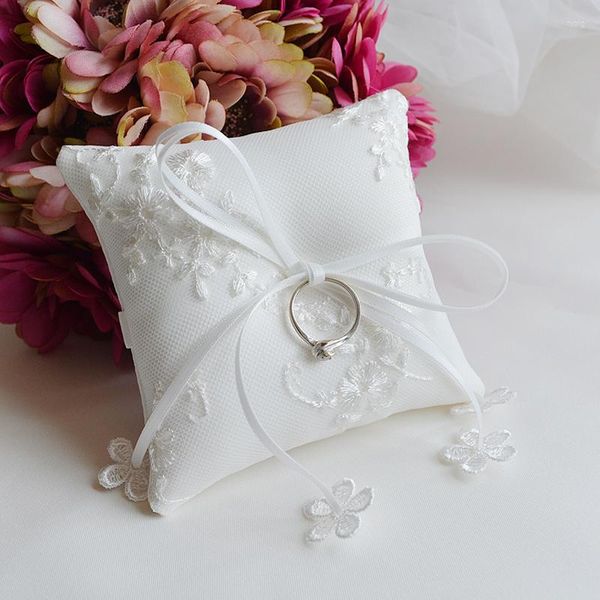 Fournitures de fête Top qualité bague de mariée oreiller dentelle porcelaine blanc porteur de mariage fleur fille carré accepter personnalisé