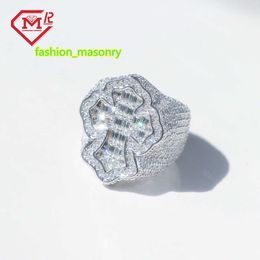 Pass Diamond Tester Moissanite Cross Ring 925 Sterling Sliver Entièrement glacé Out VVS Baguette Diamond Moisanite Ringue