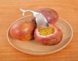 Pasión Fruta Abrida de acero inoxidable Ballena Pasión Fruta Aguacate Kiwi Gadgets de cocina abierta con Spoon3628614