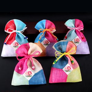 Patchwork Kleurrijke Kleine Doek Pouch Bruiloft Feest Gunst Tassen Tassen Trekkoord Slubby Yam Sieraden Tas Stof Gift Verpakking Zakken 10pcs / lot