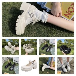 Patent Patent Cuir Skate High Heels Chaussures Designer Pumps For Women Peep Toes Sandales Sexe Slingback Talon Point Top S Sole