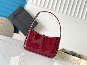 Sacs à creux en cuir breveté Designer sac à main sac à main pour femme à sac à sacrelle à poignée unique