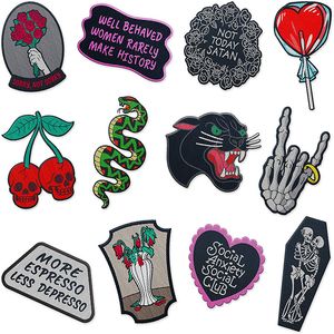 Patroon Slang Geborduurde Badge Opstrijkbare Patches voor Kleding Heavy Metal Rock Muziek Band Patch Rock Roll Applique voor Jassen Rugzakken Jeans Vesten DIY Accessoires