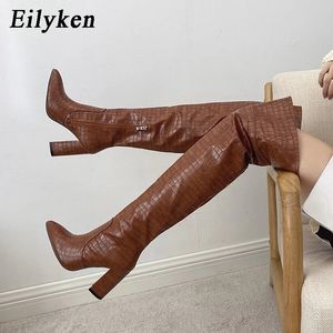 Patrón de invierno 129 Eilyken Women Bots Fashion Toe puntiagudas con cremallera espesa tacones altos Cowboy Western sobre la rodilla 230807 A