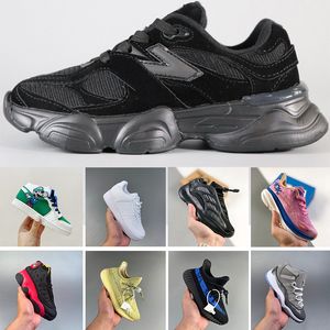 Kids hardloopschoenen ontwerpers basketbal sneaker schuifschoenen gaas lederen zwart wit groen platform ademende rubberen sporttrainers 9060 2202R schoenen