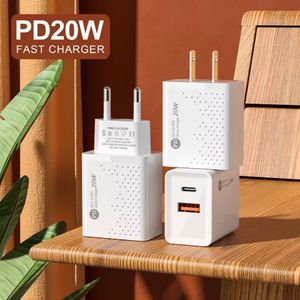 PD 20W QC3.0 chargeur de téléphone portable double Charge rapide USB Type C voyage Charge murale US EU prise adaptateur secteur