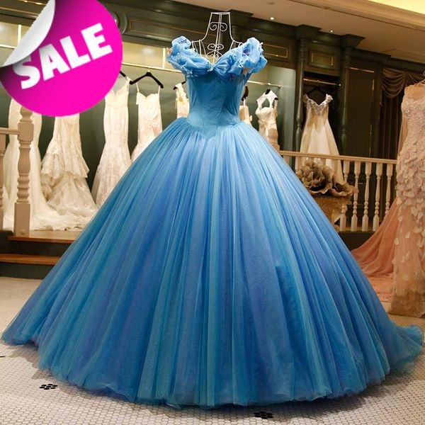 Incroyable robe de bal bleue robes de bal 2019 robes de reconstitution historique robes de Quinceanera robe de soirée de remise des diplômes robe de soirée en tulle gonflé sur l'épaule