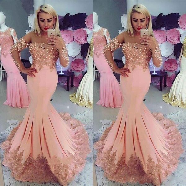 Peach Elegant Sirène des robes de bal de sirène avec des applications de dentelle à manches longues coiffées perles voir à travers le cou