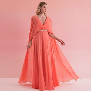 Perzik roze chiffon moeder van de bruid jurk Empire Bead Sash formele jurk Cape Sleeve Boho vrouwtjes Robe De Soiree 326 326