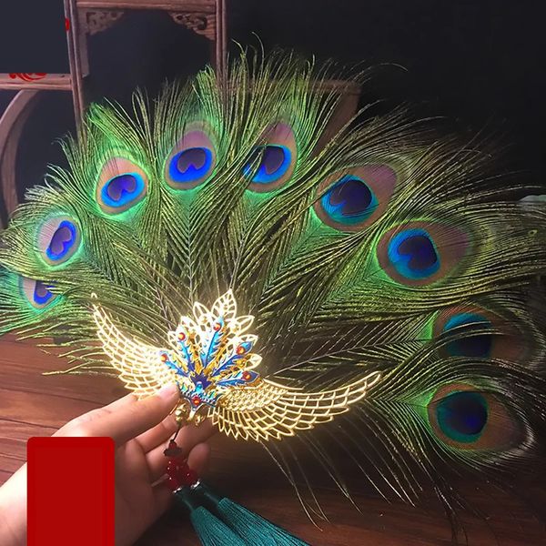 Abanico de plumas de pavo real Pantalla abierta Phoenix Accesorios de mano Traje de estilo chino femenino Disparo Po Decoraciones para el hogar 240325