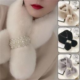 Pearl buckle vrouwen kruisen sjaal zachte pluche winter warme nek warmer elegante faux konijn kraag dames snood sjaal GC1799