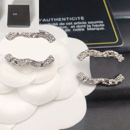 Pearl Crystal Eardrop 925 Silver Brand Diseñer Studs Pendientes de letras Geométricas Insolas Diamante Diamante Rhinestone Joyería de boda con caja