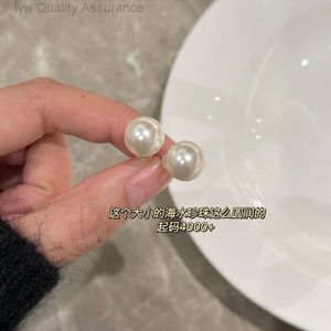 Pearl -oorrangontwerper Mikimoto Earring Mikimoto dezelfde stijl met parel oorbellen die een aanvulling vormen op het temperament van mensen kan in drie seizoenen worden gedaan