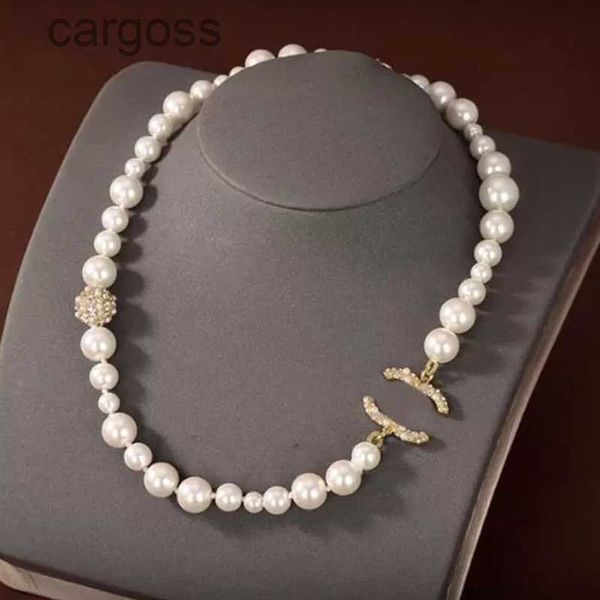 Collar de perlas Joyería de diseñador de lujo para mujeres Collares de moda Cadenas de boda para mujer Colgantes con diamantes c Accesorios Regalos IILZ FABM