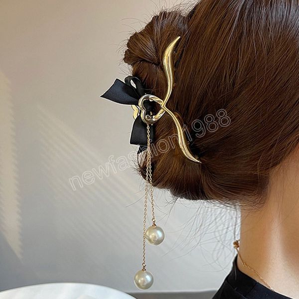 Perle gland pendentif griffe de cheveux pour femmes filles élégante épingle à cheveux avec pince à l'arrière de la tête accessoires de coiffure