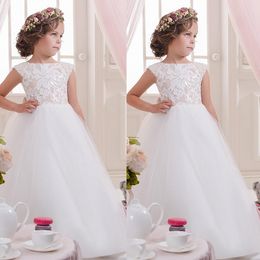 Robes à fleurs en dentelle perlée pour filles, robe de bal en Tulle blanc, robes de mariage pour enfants, robes de concours de Communion