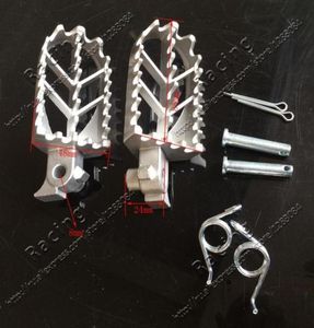 Pedales Pegas de pie de motocicleta de acero inoxidable Descanso para el pie de pie Pit Motor Bike Pitster Pro XR50 CRF50 CRF70 SSR Thumpstar Motoc3188215