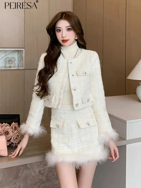 PEIRESA blanc célébrité élégant Tweed 2 pièces ensembles femmes tenue plume Patchwork veste courte manteau taille haute Mini jupe costume 240118