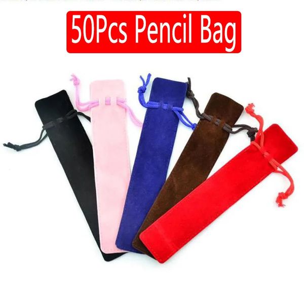 Sacs à crayons 50pcs par lot support de pochette de stylo en velours sac cadeau unique étui en gros avec corde fournitures scolaires de bureau couleur 231025