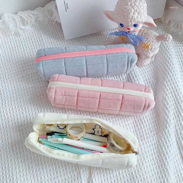 Étuis à crayons pour filles Kawaii papeterie sacs en peluche Trousse Scolaire oreiller fournitures scolaires pochette étudiant