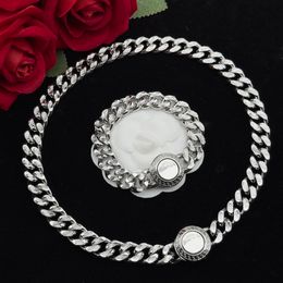 Collier de créateur de pendentif pour femmes bracelets en acier inoxydable bijoux de luxe pour hommes
