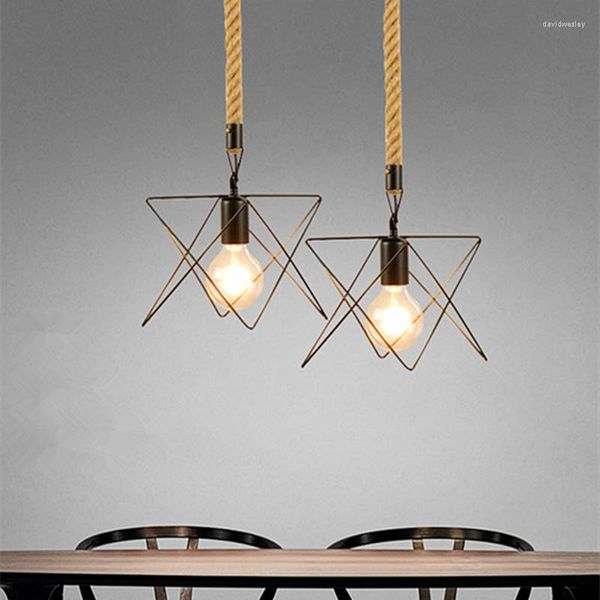 Lampes suspendues 1Pc Rétro Industrielle Fer Artisanat Corde Plafonnier Lustre À Tête Unique Pour La Maison Bar Restaurant Décor (Sans Ampoule)