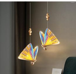 Lampes suspendues 2023 Lustre Nordique Papillon Rotation Escalier Long Luxe LED Lightss Éclairage Intérieur Chevet Suspendu Plafonnier