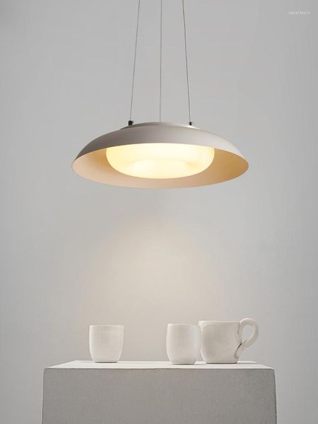 Lampes suspendues Cantine Lampe Moderne Simple Table Bar Nordic Creative Design Unique LED Avec Télécommande Dimmable Plafond