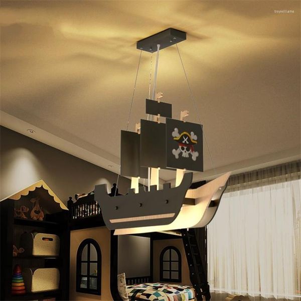 Lámparas colgantes Barco Pirata de dibujos animados Luces negras Habitación de niños Dormitorio de niño Tienda de ropa ligera Accesorios de decoración de jardín de infantes