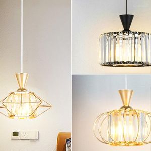 Lampes suspendues Creative LED Crystal Light Restaurant Décoration de la maison moderne Îlot de cuisine Luxe Or / Noir