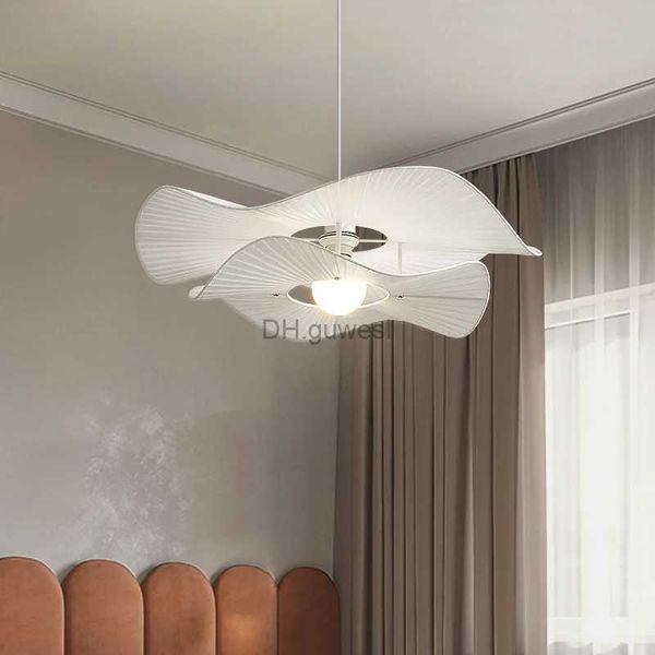 Lámparas colgantes Luces colgantes de tela Lámpara colgante de estilo crema nórdica para sala de estar Dormitorio Bar Decoración del hogar Araña de flores YQ240201