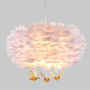 Lampes suspendues est contracté et contemporain chambre douce romance caractère salon lampe Web célébrité plume lustre