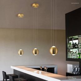 Hanglampen IWP aluminium gouden kroonluchter lens lampenkap bedmotfeer hangende lichtbalk keuken eettafel achtergrondlamp