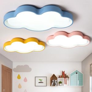 Lámparas colgantes LED Cloud Kids Room Candelabro Iluminación Interior Hogar Decoración de techo Multi Color Flush Mount Candelabros