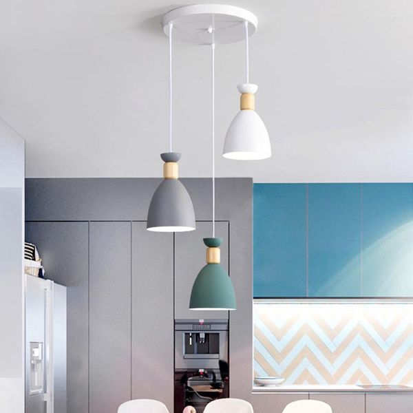 Lámparas colgantes LED Luminaria de suspensión de acero de madera Arte simple y elegante Minimalista Interiores para el hogar Araña Luces de techo Eco 3 cabezas