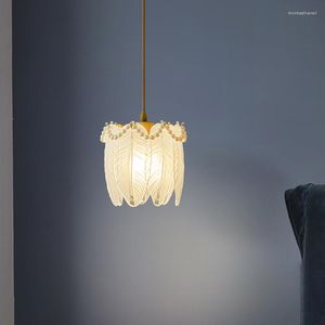 Lampes suspendues Lumière Luxe Chambre Lampe Plafond Perle Plume Décor À La Maison Salon Nordique Loft Lustre LED Luminaire