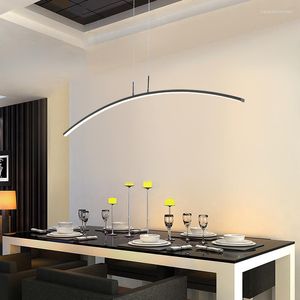 Lámparas colgantes Lámpara de araña creativa de personalidad nórdica ovalada larga Lámpara de restaurante LED Comedor Simple Arte de vida moderno Arco