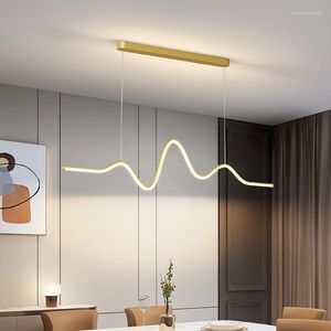 Lampes suspendues lustres de luxe pour salle à manger lustre Led minimaliste moderne bande nordique