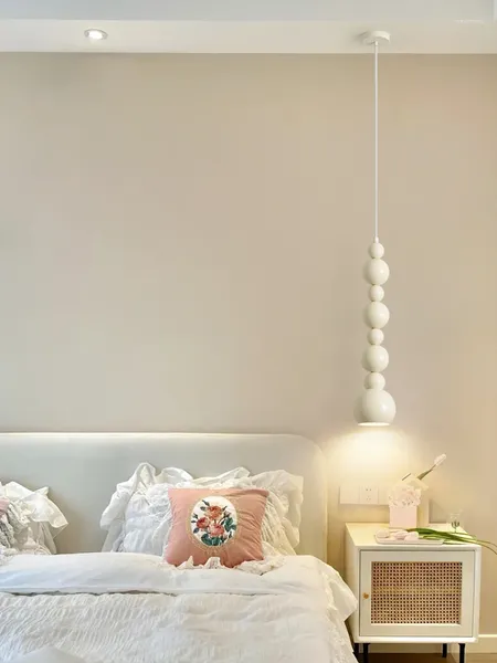 Pendants lampes modernes et créatives de chambre à coucher blanc light light room room à longue lignée de restaurant décoration de balcon