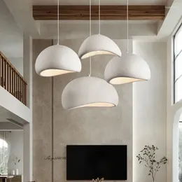 Lámparas colgantes Diseñador moderno Luces Wabi Lámparas de resina creativas para comedor Restaurante Decoración para el hogar Lámpara E27 Loft Suspensión