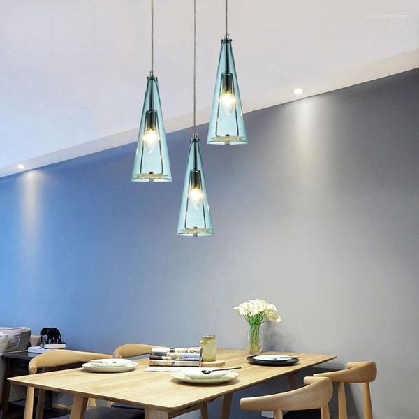 Lámparas colgantes Lámpara LED moderna Lámpara de cristal de tres cabezas Iluminación Bar Cafetería Restaurante Sala de estar Luces decorativas para el hogar