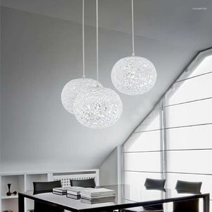 Lampes suspendues Lampe boule de cristal nordique moderne Lampe ronde en verre Salle à manger Restaurant Trois têtes Dimmable Télécommande Éclairage intelligent