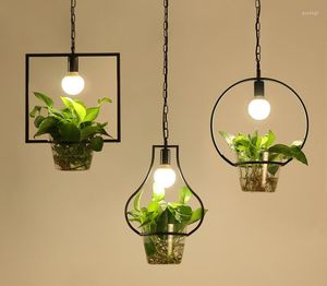 Hanglampen modern eenvoudig zwart geverfd smeedijzeren vierkant / ronde frame kettinglicht met helder glazen beker (groene plant niet inbegrepen)