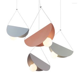 Hanglampen Noordelijke kleurrijke geometrische ijzeren kunst LED Decoratieve lichten eenvoudige post modern restaurant slaapkamer kinderkamer dineren