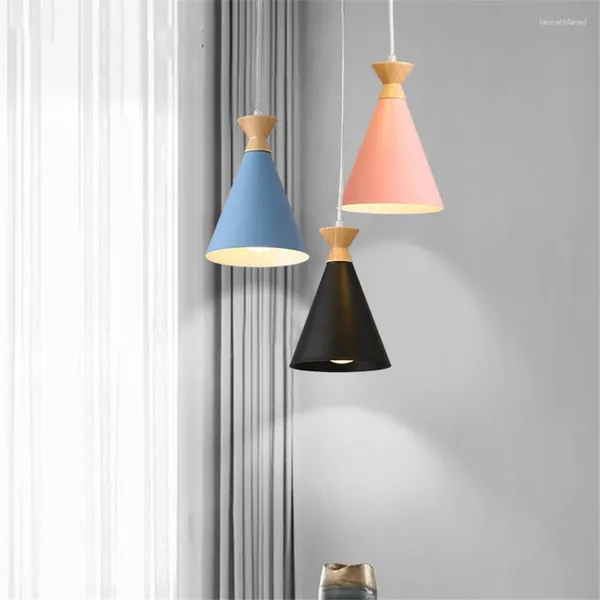 Lámparas colgantes Lámpara de madera colorida nórdica E27 Luces colgantes Decoración del hogar Iluminación para dormitorio Sala de estar Cocina Luminaria de aluminio