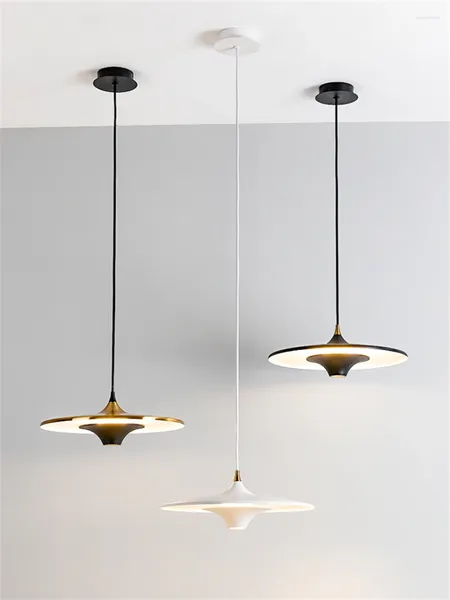 Lampes suspendues soucoupe volante nordique lumières en aluminium chambre salon salle à manger lumière LED moderne éclairage de chevet unique