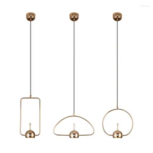 Lampes suspendues Nordic Gold Ligne géométrique Lumières Chambre Salon Salle à manger Design moderne Verre Luminaires de luxe