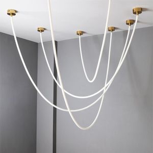 Hanglampen Noordelijke slang LED Kroonluchter voor eetkamer woonkamer midden tafel keuken slaapkamer lamp Minimalistisch decor verlichting lusters