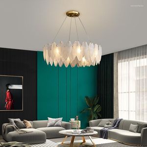 Hanglampen Noordelijke LED LED LIDE ROOM DINING SLAAPKAMER Keukenglazen Feather Kroonluiers Luxe goud kunst Decor Hanging Lamp